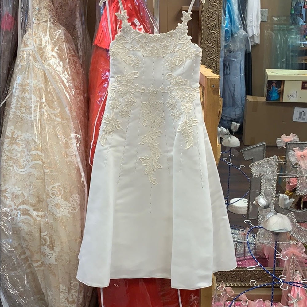 IVORY LITTLE GIRLS DRESS